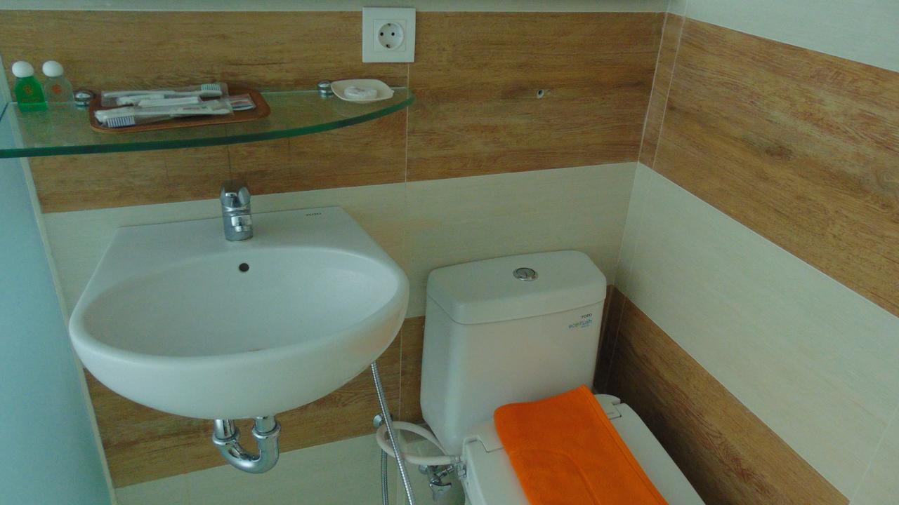 An Hotel Satrio Kuningan Jakarta Exteriör bild